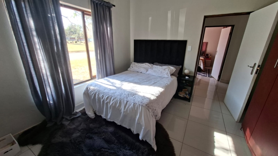 4 Bedroom Property for Sale in Buffelspoort Eco Estate North West
